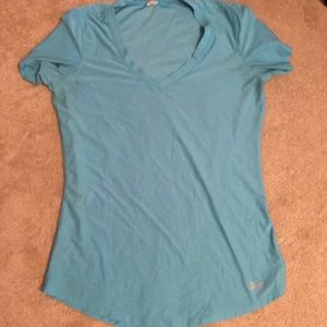 V-Neck Under Armour Active Tee